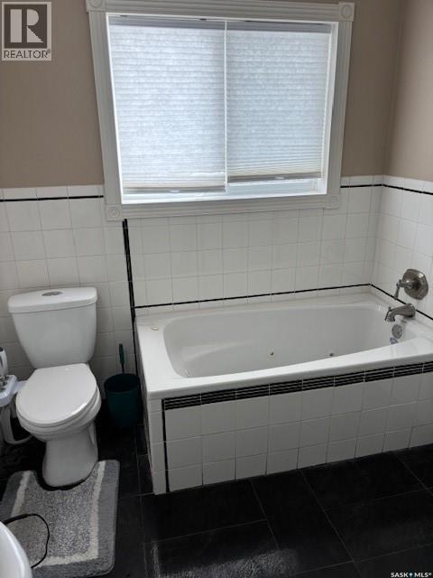 154 Shevchenko Crescent, Canora, SK - Indoor Photo Showing Bathroom