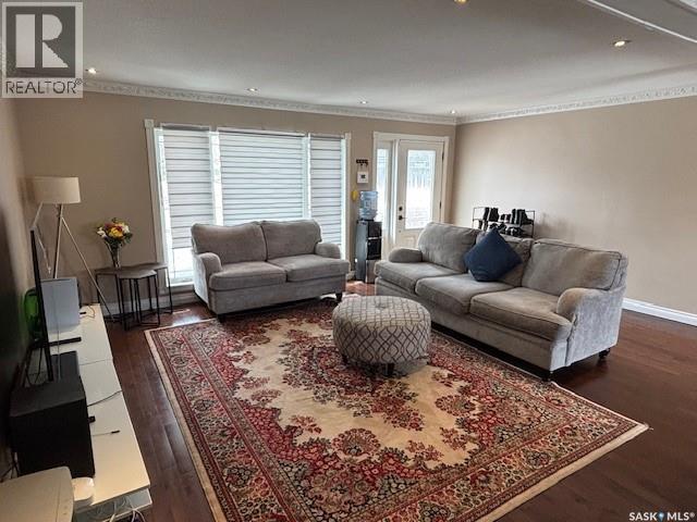 154 Shevchenko Crescent, Canora, SK - Indoor Photo Showing Living Room