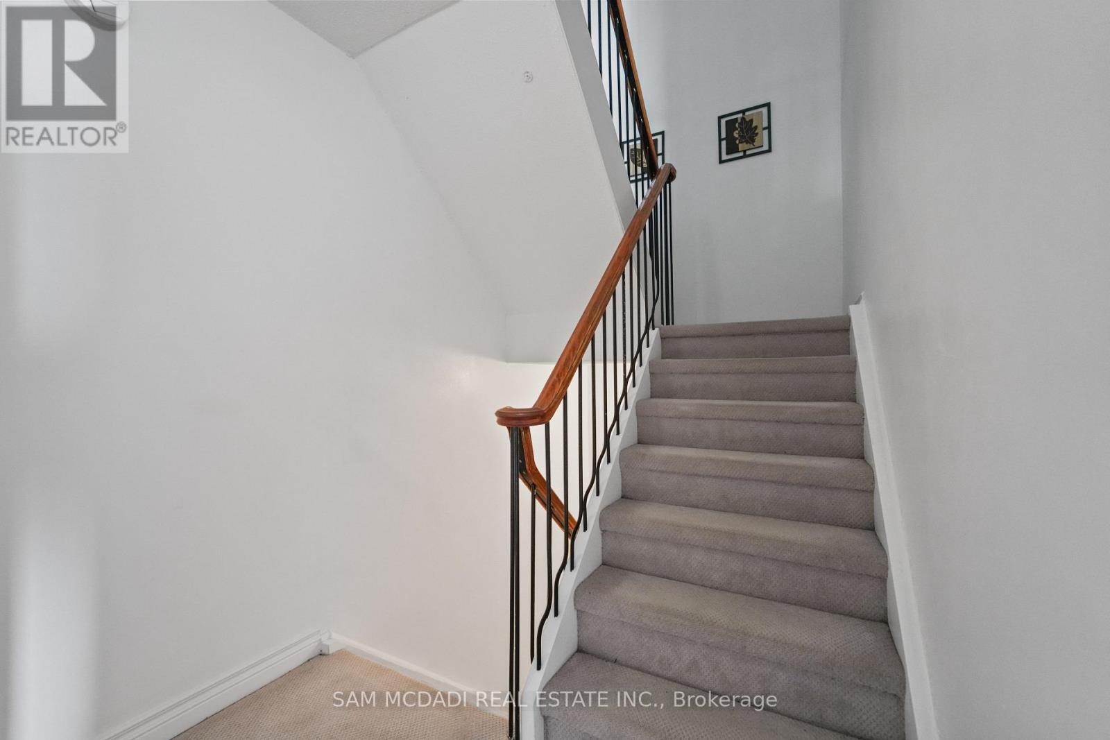 112 - 1050 Falgarwood Drive, Oakville, ON - Indoor Photo Showing Other Room
