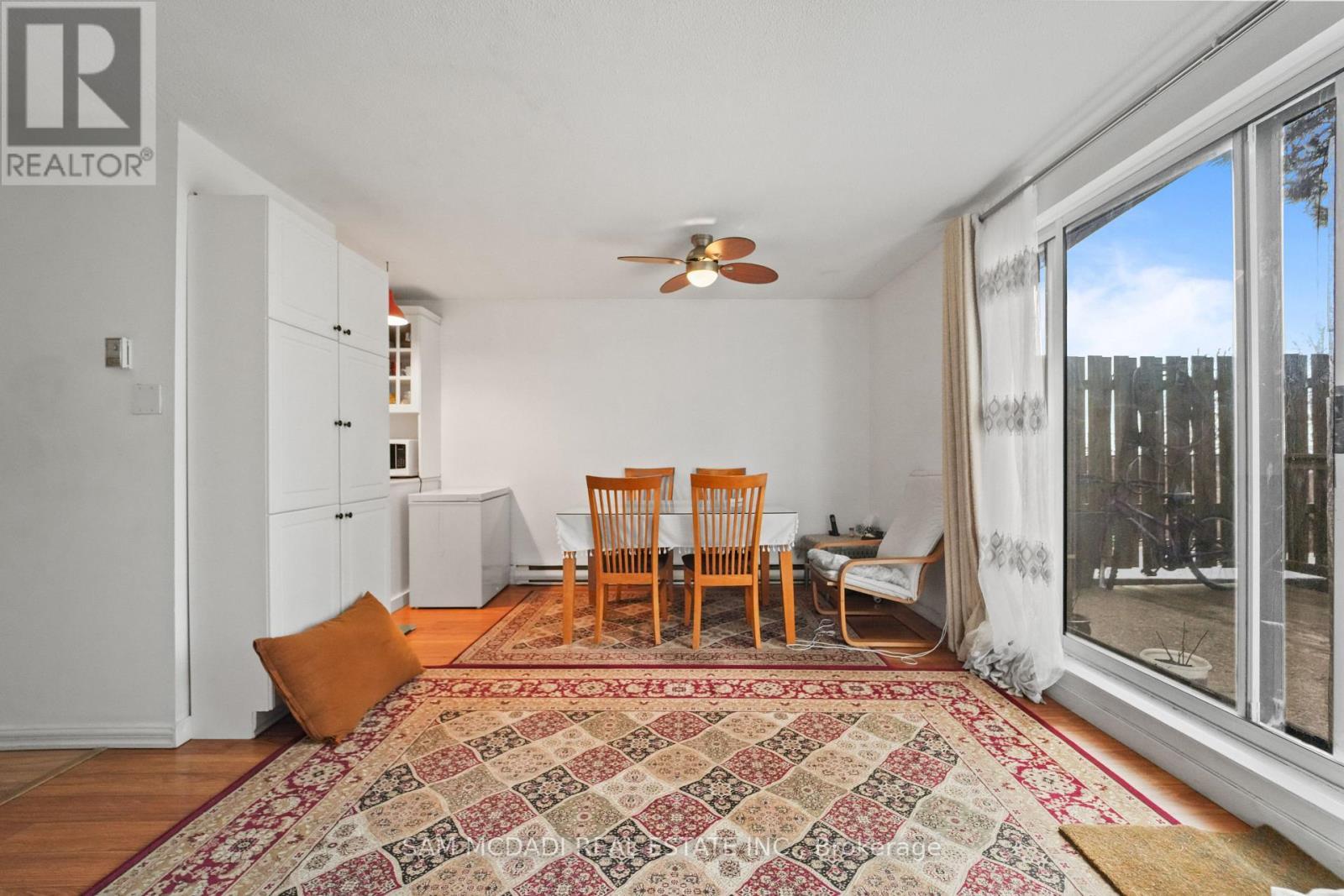 112 - 1050 Falgarwood Drive, Oakville, ON - Photo Showing Other Room