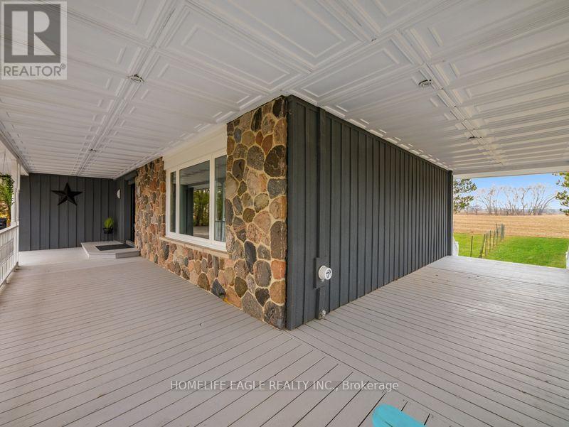 1592 Sideroad 15, New Tecumseth, ON - With Exterior