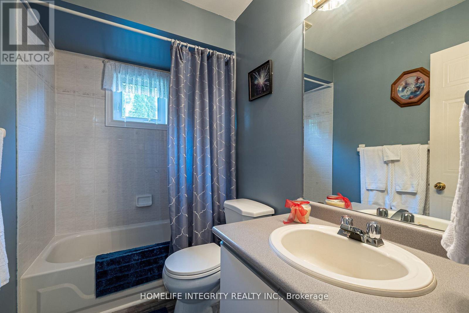 37 Brouwer Crescent, Wasaga Beach, ON - Indoor Photo Showing Bathroom