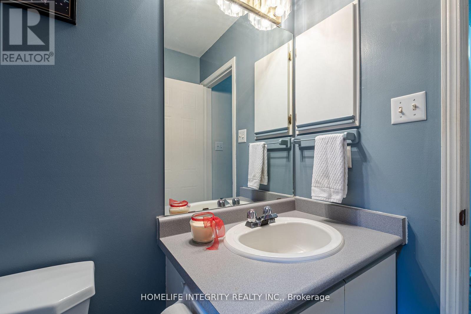 37 Brouwer Crescent, Wasaga Beach, ON - Indoor Photo Showing Bathroom