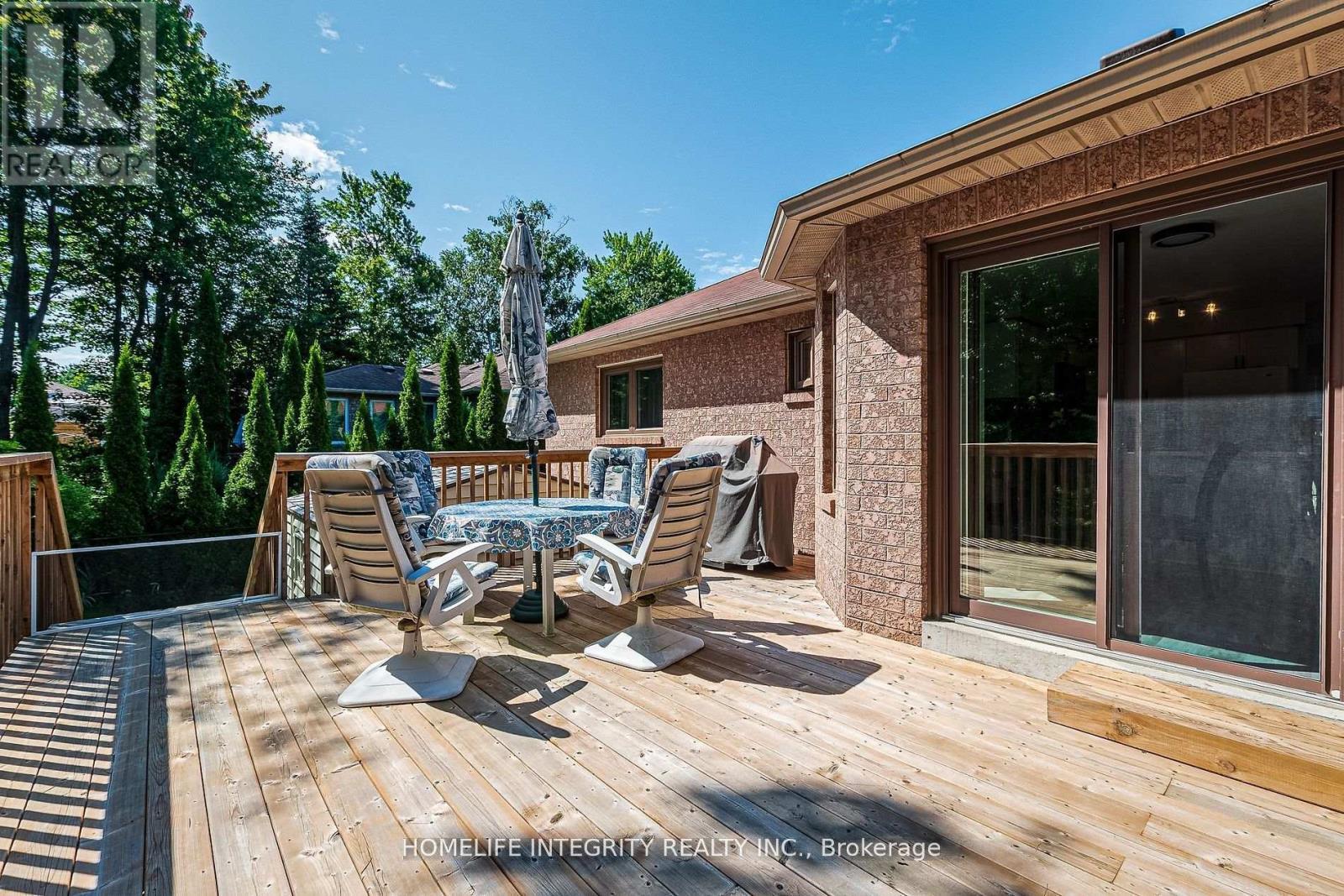 37 Brouwer Crescent, Wasaga Beach, ON - Outdoor With Deck Patio Veranda With Exterior