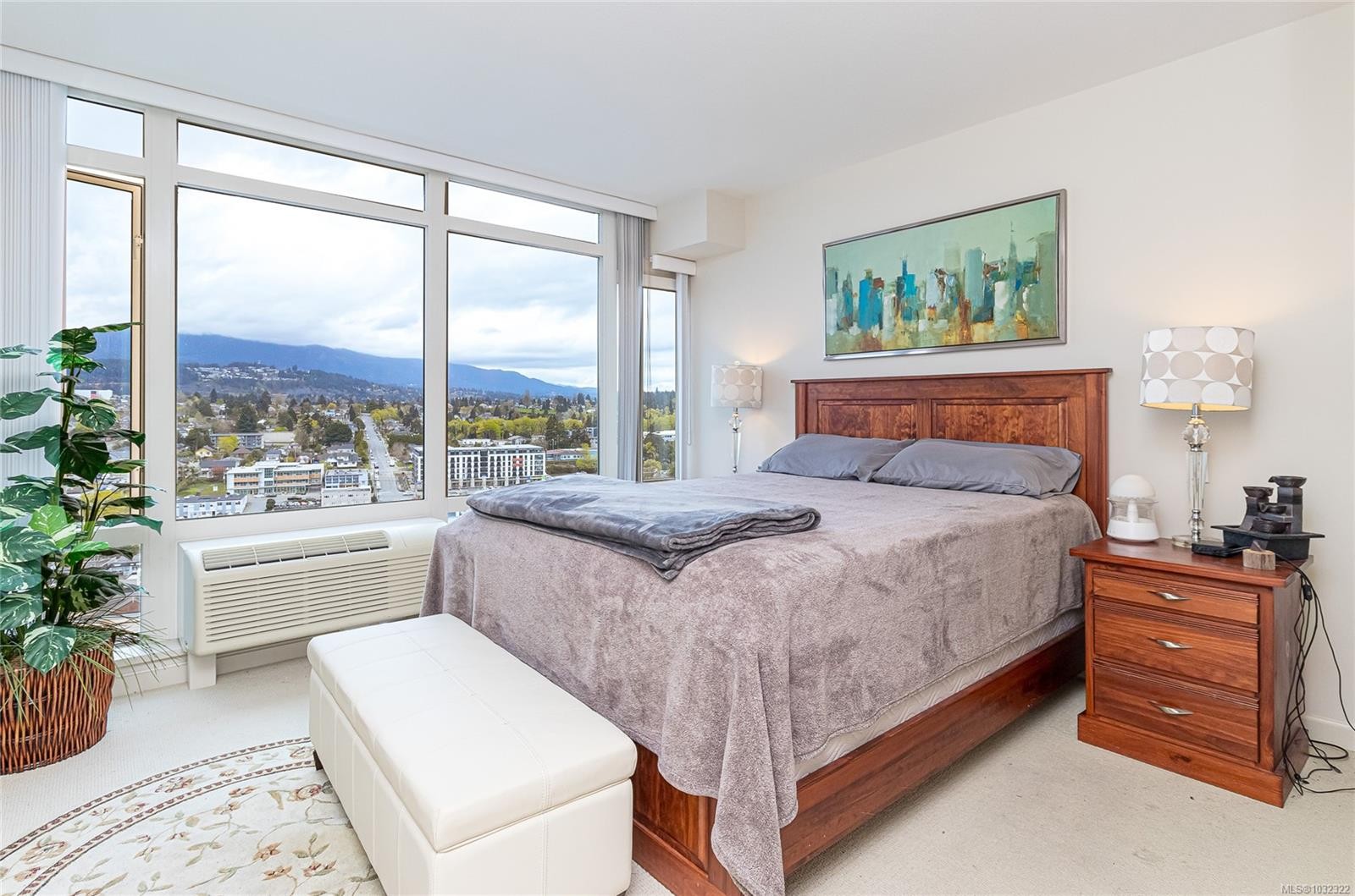 1402-38 Front St, Nanaimo, BC - Indoor Photo Showing Bedroom