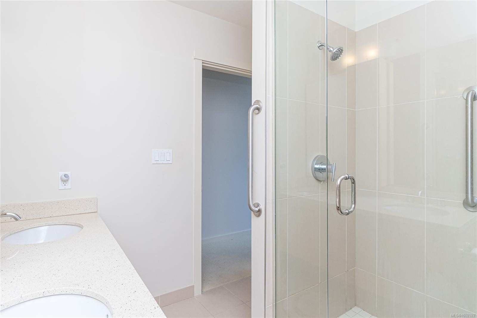 1402-38 Front St, Nanaimo, BC - Indoor Photo Showing Bathroom