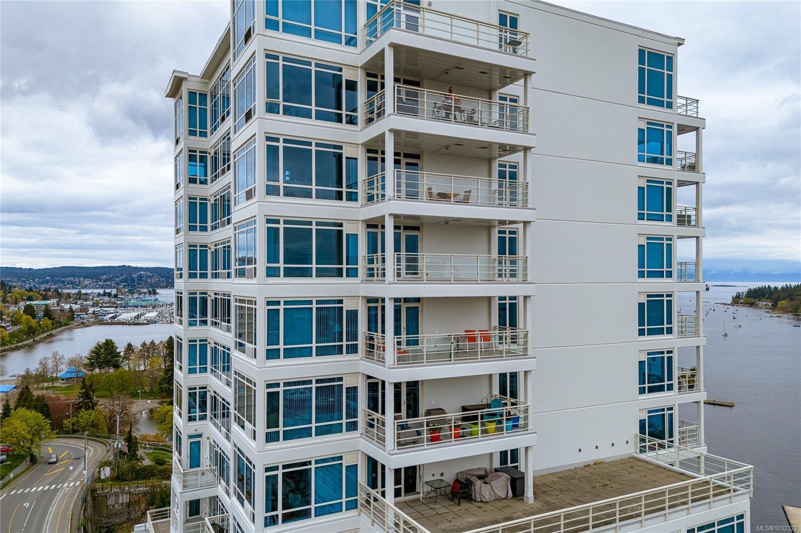 1402-38 Front St, Nanaimo, BC - Outdoor With Balcony