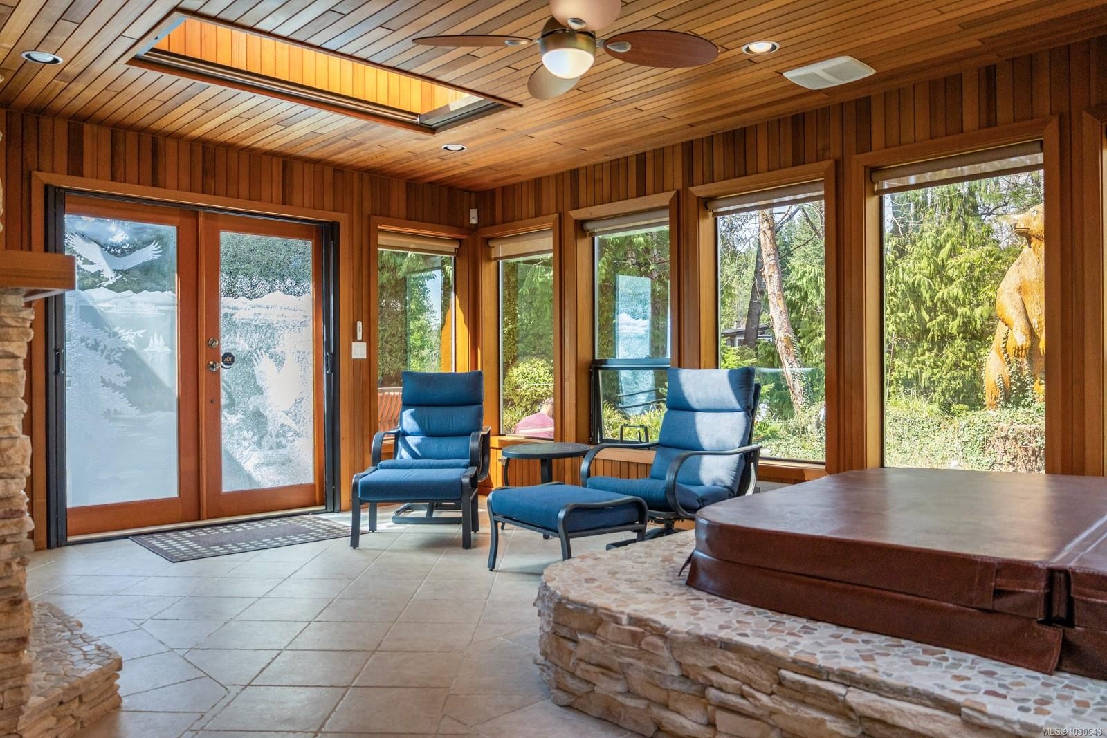 2340 Spring Rd, Campbell River, BC