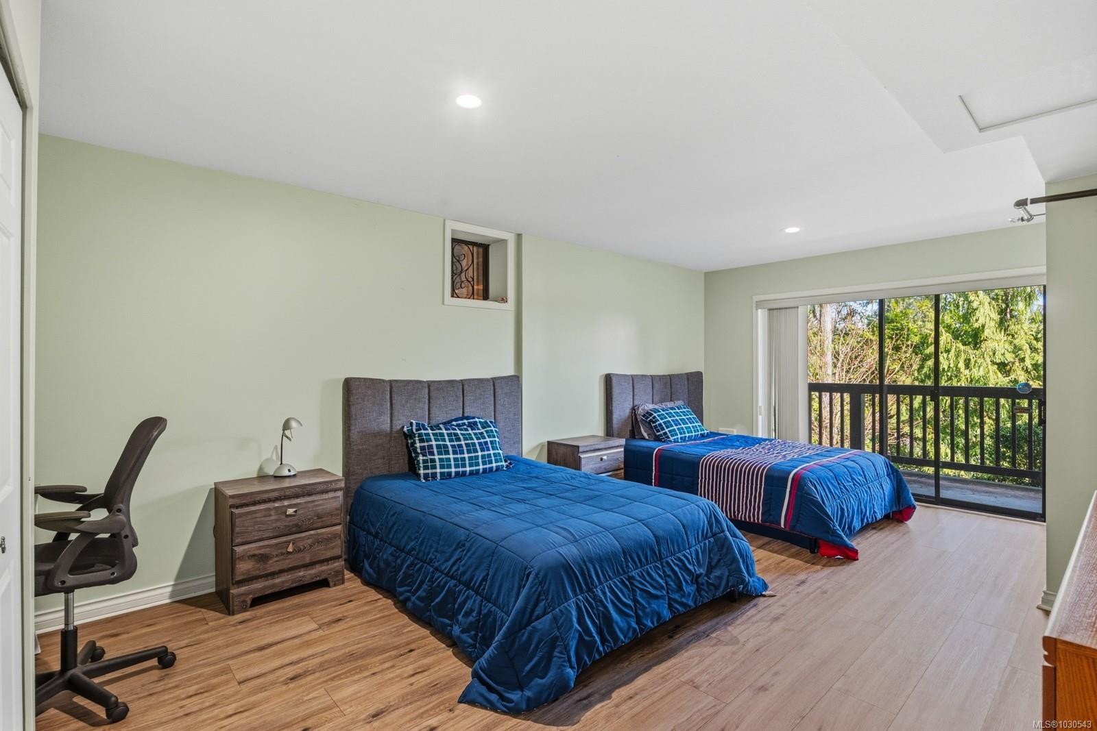 2340 Spring Rd, Campbell River, BC