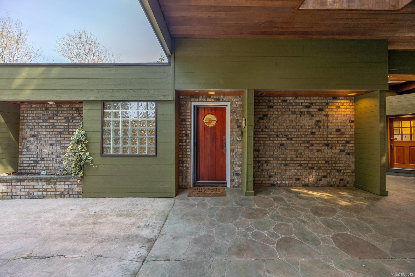 2340 Spring Rd, Campbell River, BC