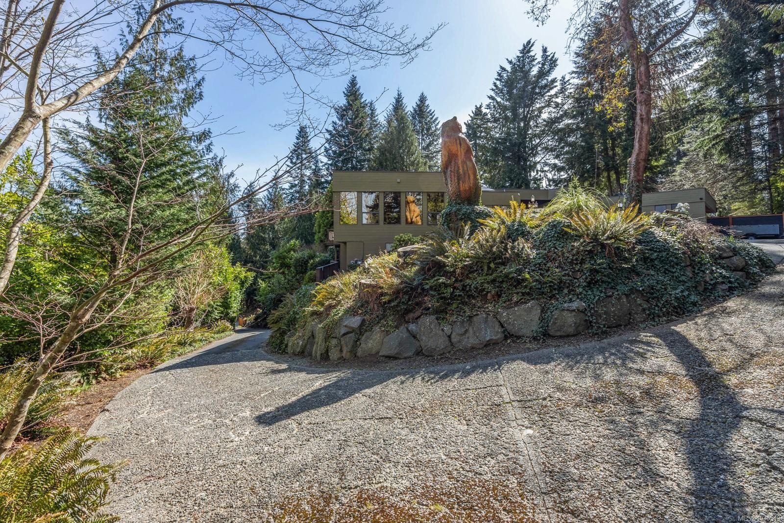 2340 Spring Rd, Campbell River, BC