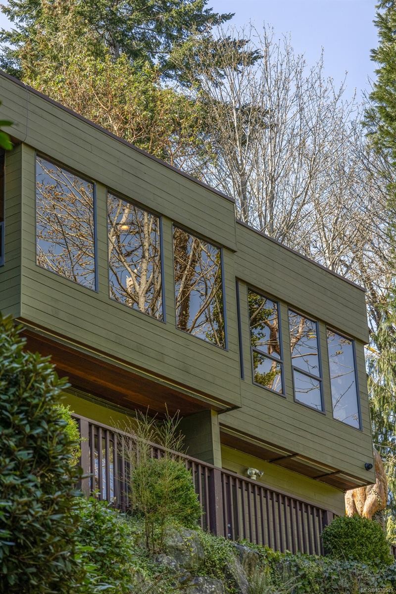 2340 Spring Rd, Campbell River, BC