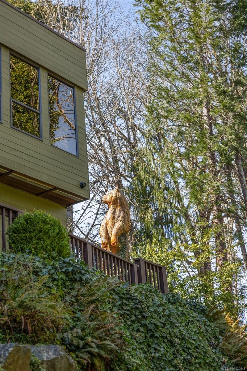 2340 Spring Rd, Campbell River, BC