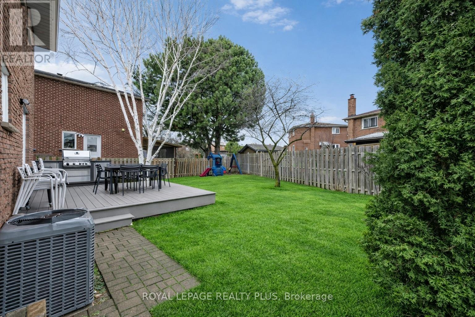 4241 Anworld Place, Mississauga, ON - Outdoor