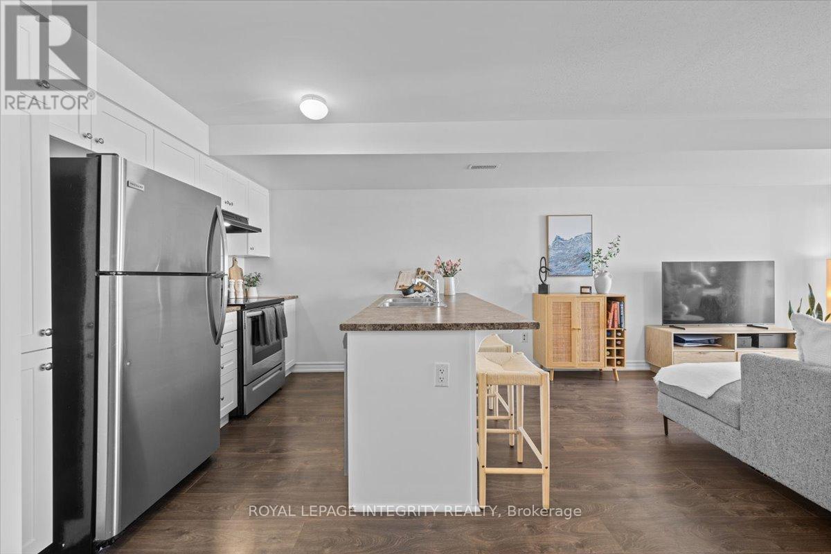 78 Lyrid Private, Ottawa, ON - Indoor Photo Showing Kitchen