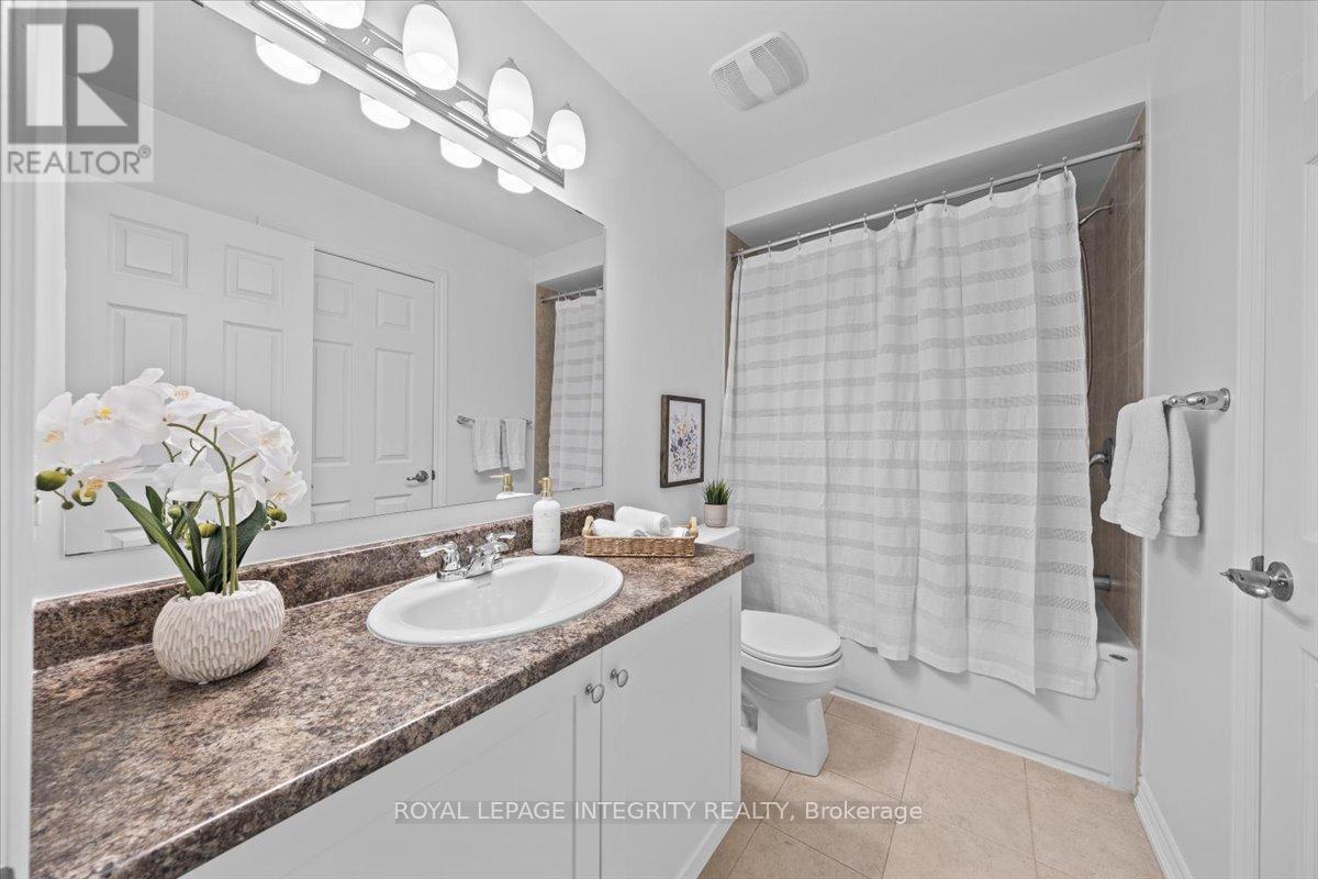 78 Lyrid Private, Ottawa, ON - Indoor Photo Showing Bathroom