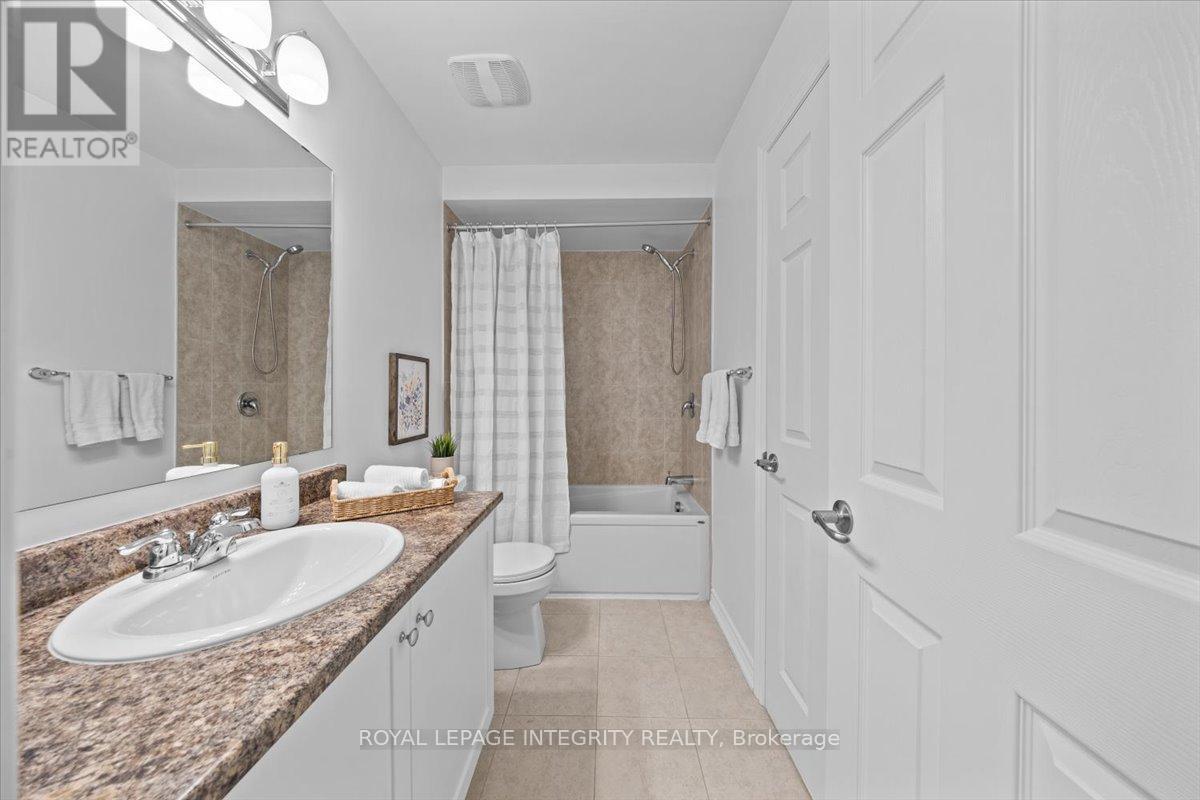 78 Lyrid Private, Ottawa, ON - Indoor Photo Showing Bathroom