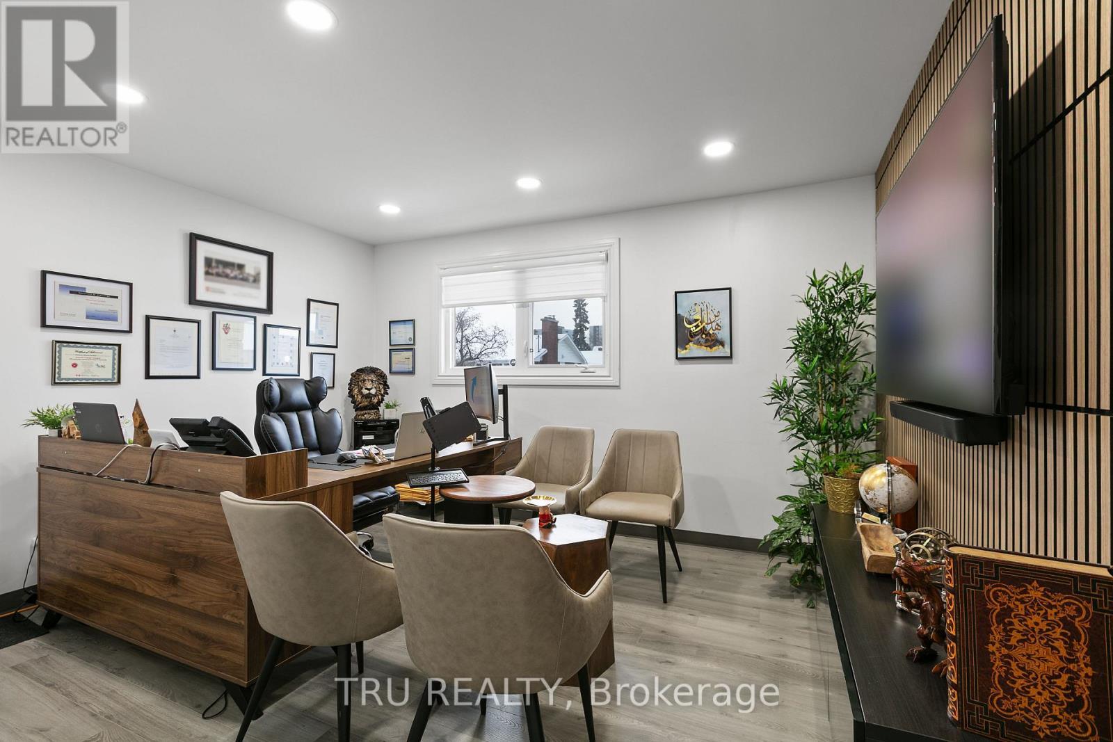 1901 Banff Avenue, Ottawa, ON