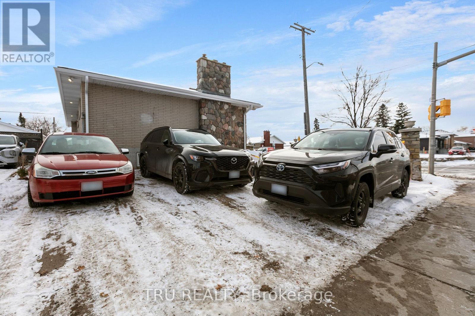 1901 Banff Avenue, Ottawa, ON