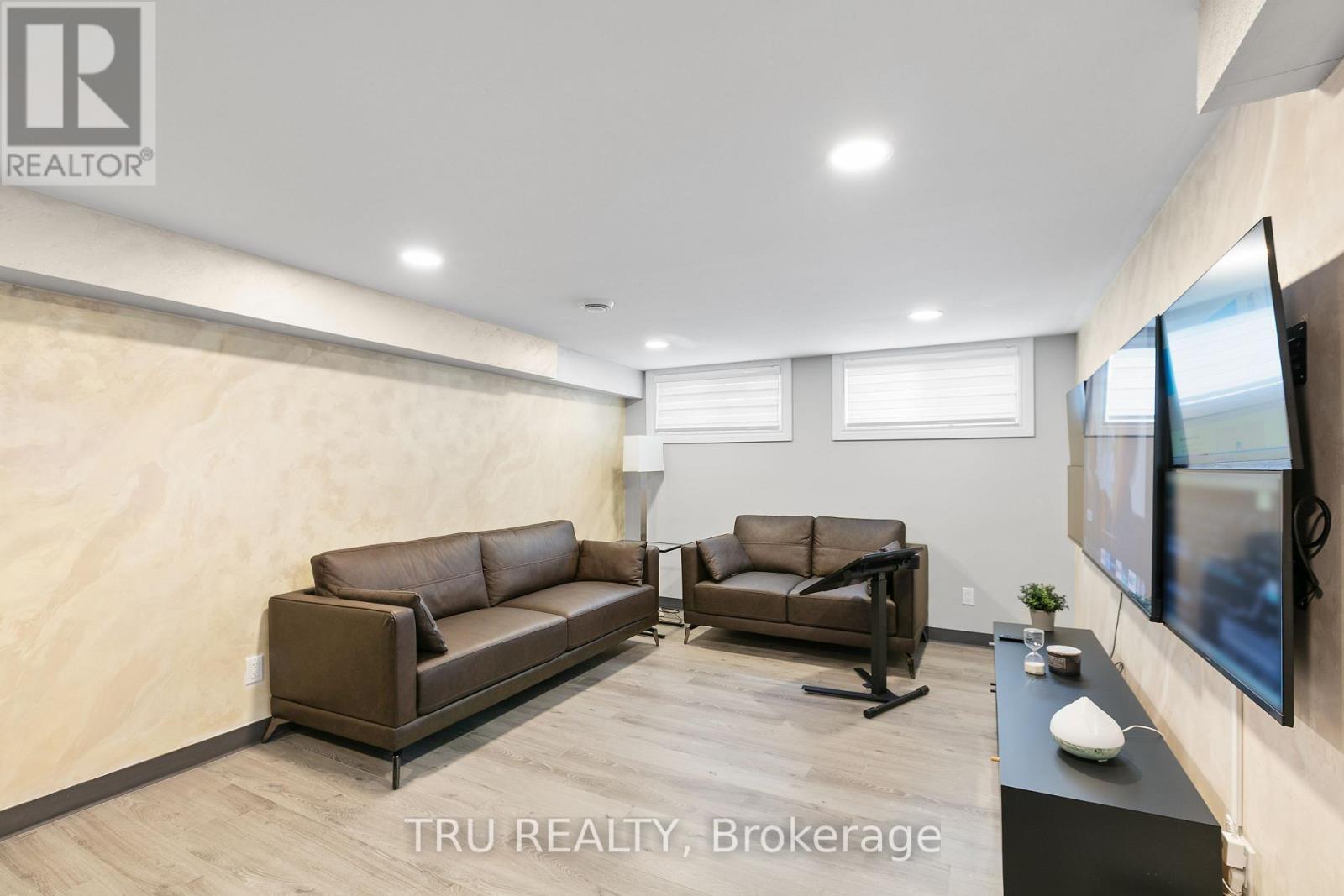 1901 Banff Avenue, Ottawa, ON