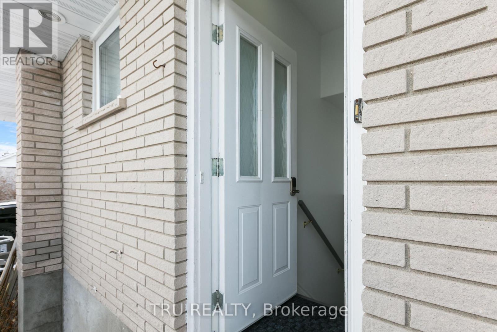 1901 Banff Avenue, Ottawa, ON