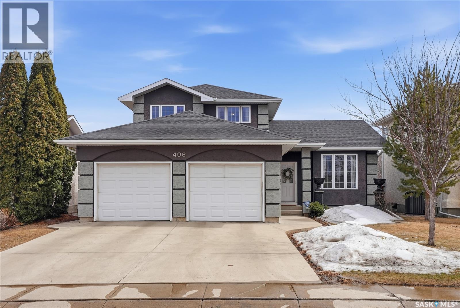 406 Laycoe Crescent, Saskatoon, SK - Outdoor With Facade