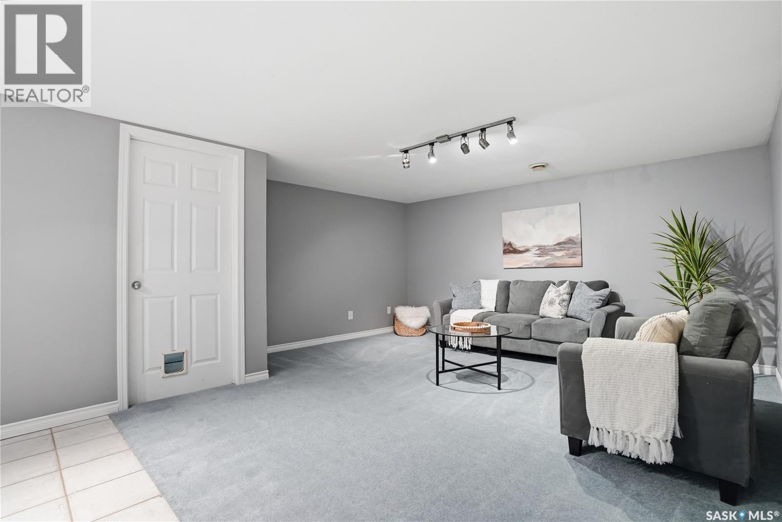 406 Laycoe Crescent, Saskatoon, SK - Indoor