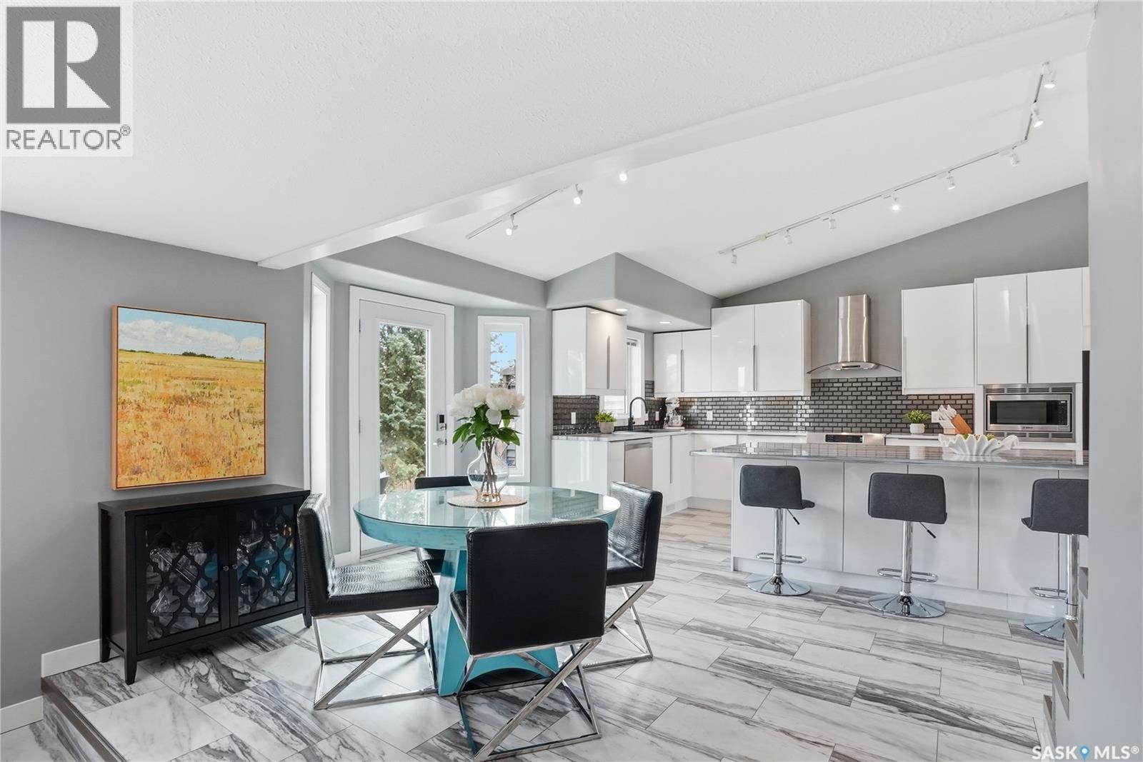 406 Laycoe Crescent, Saskatoon, SK - Indoor Photo Showing Other Room