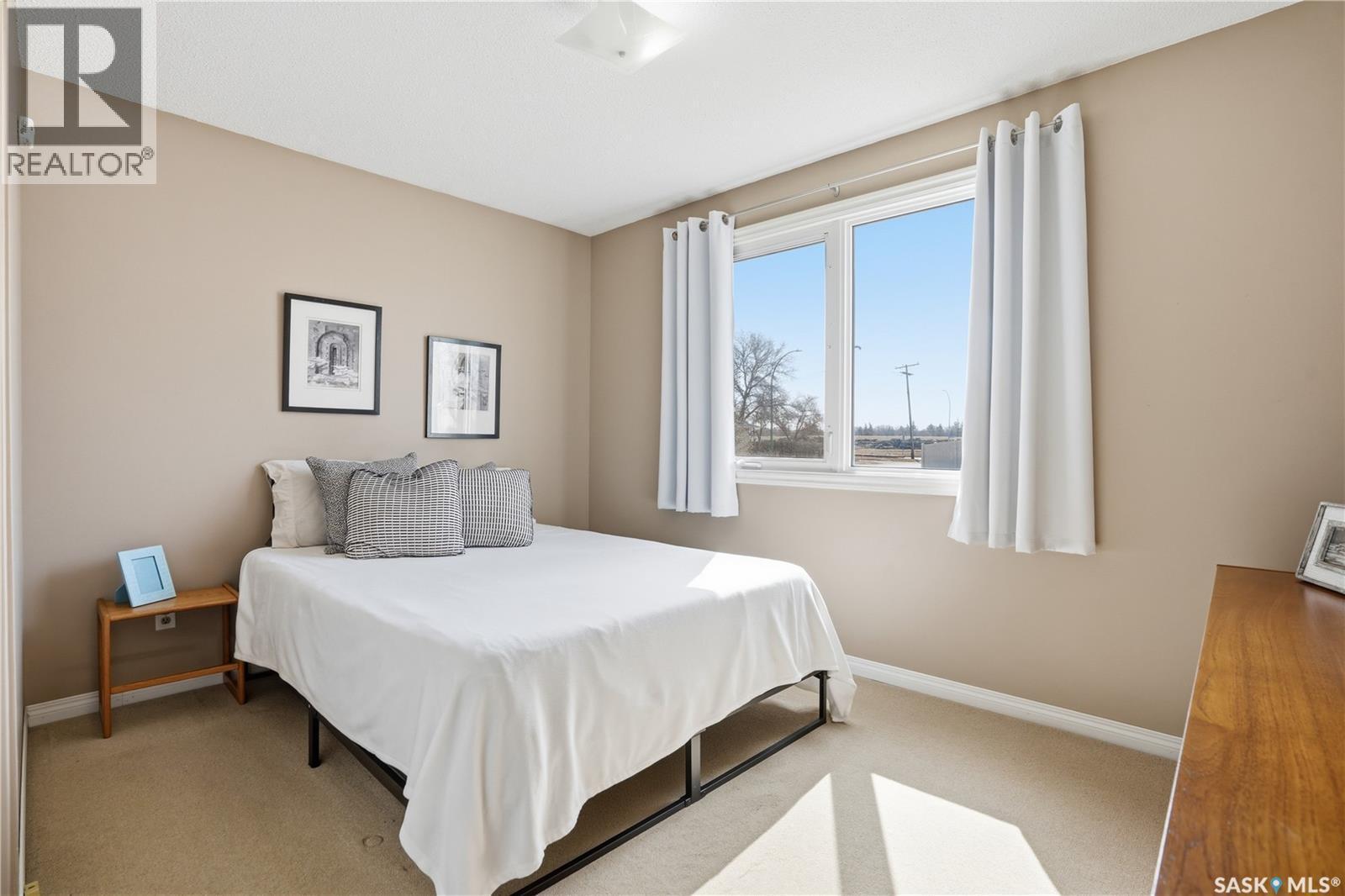 111 Forsyth Crescent, Regina, SK - Indoor Photo Showing Bedroom