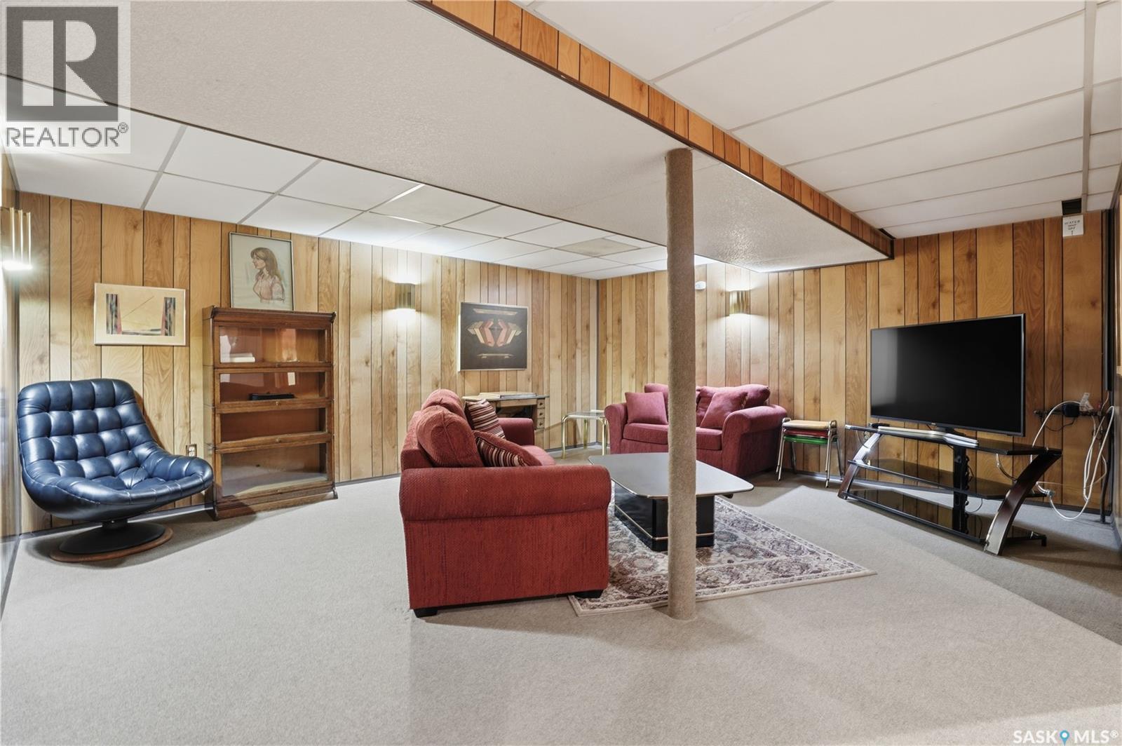 111 Forsyth Crescent, Regina, SK - Indoor