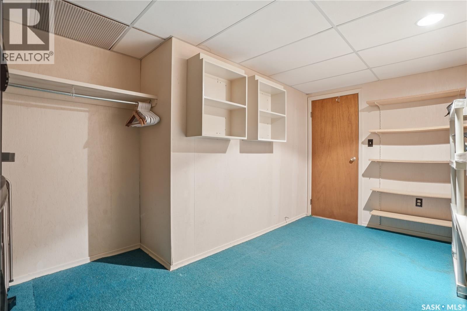 111 Forsyth Crescent, Regina, SK - Indoor