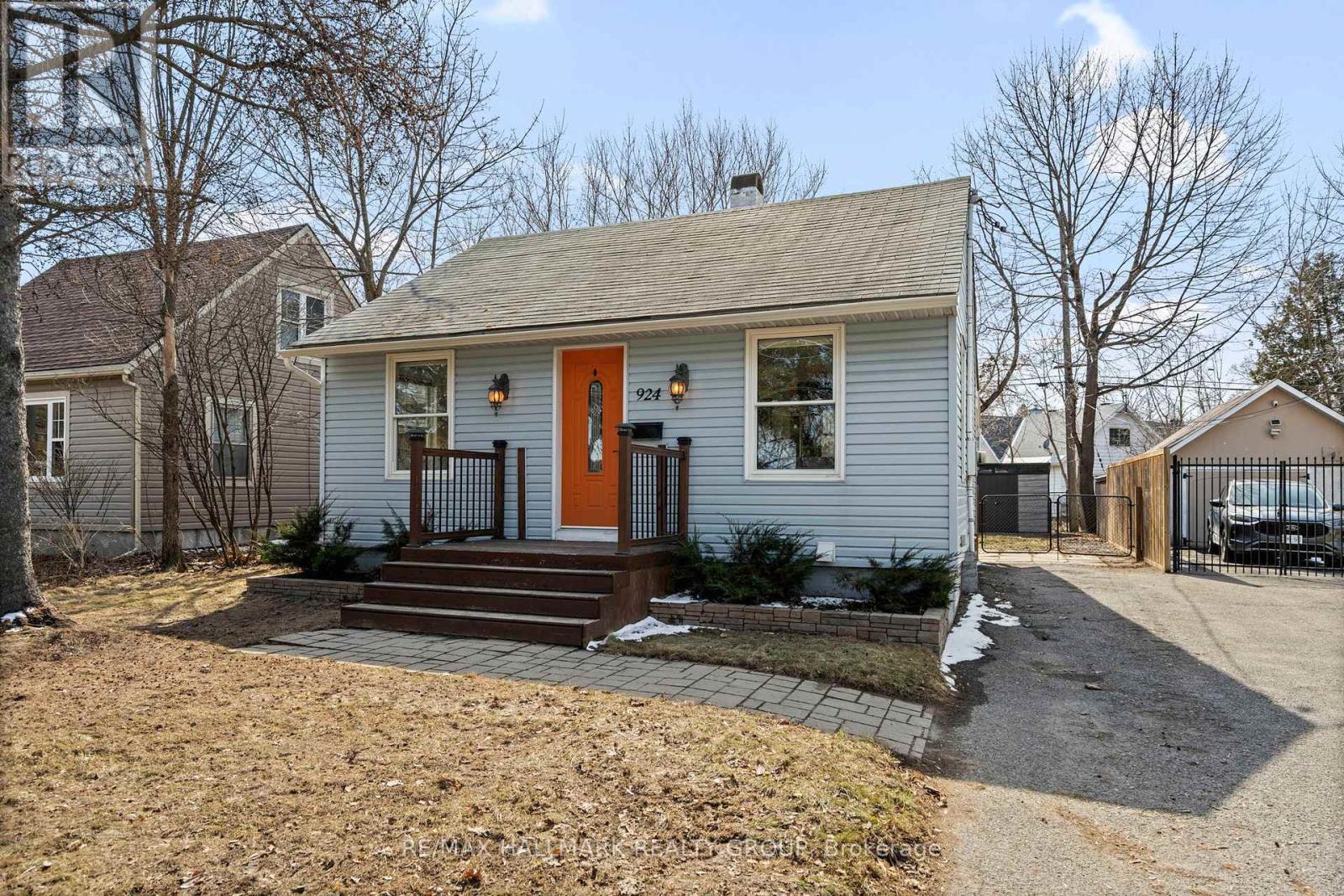 924 Fisher Avenue, Ottawa, ON - Outdoor