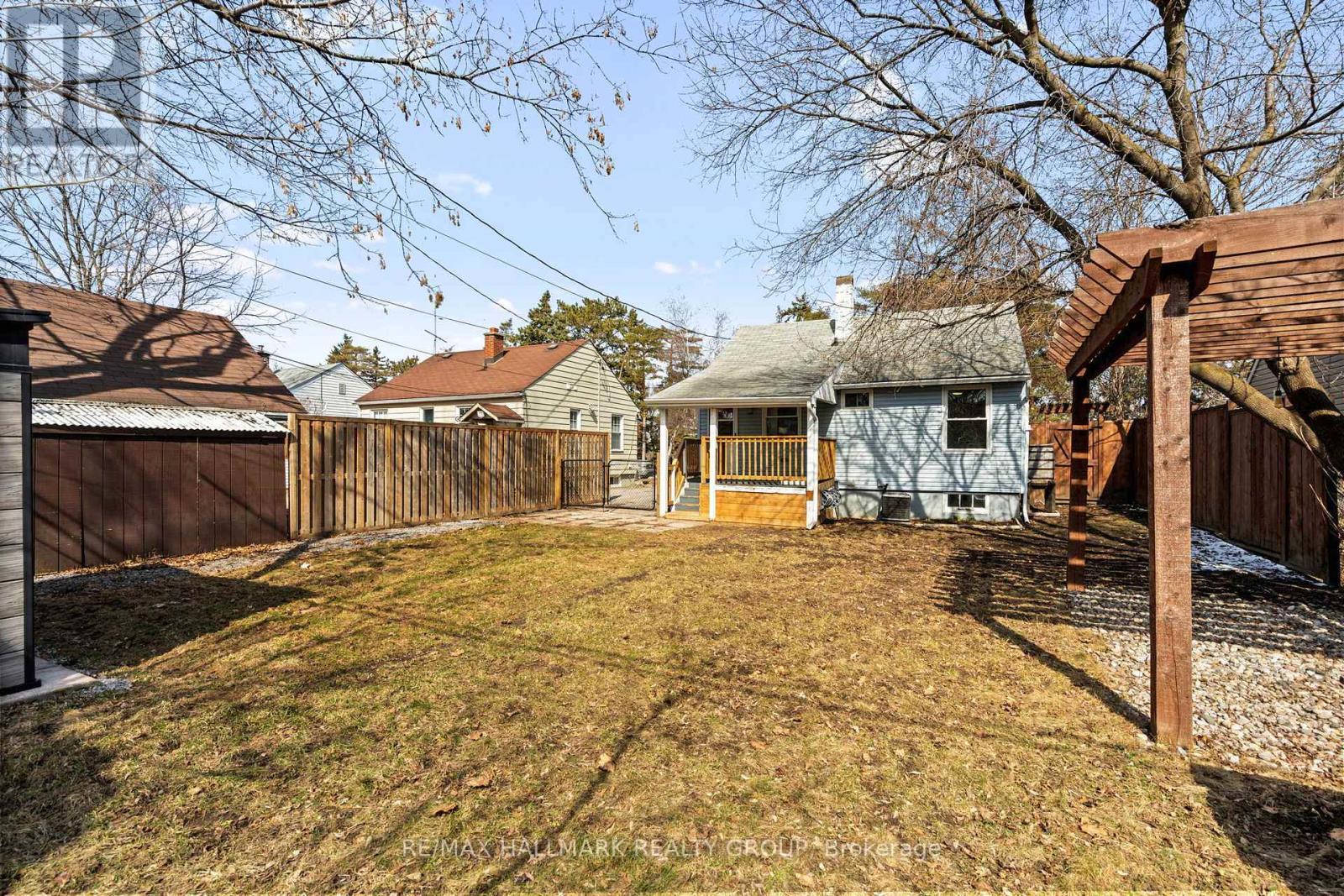 924 Fisher Avenue, Ottawa, ON - Outdoor