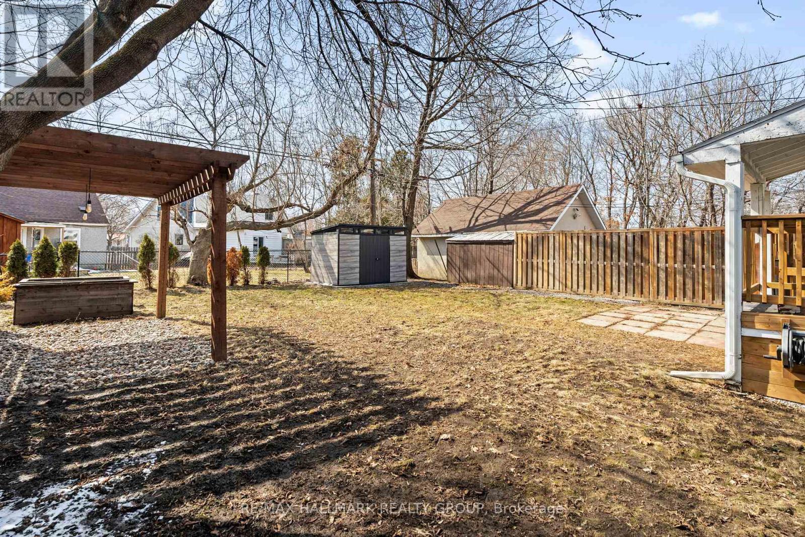 924 Fisher Avenue, Ottawa, ON - Outdoor