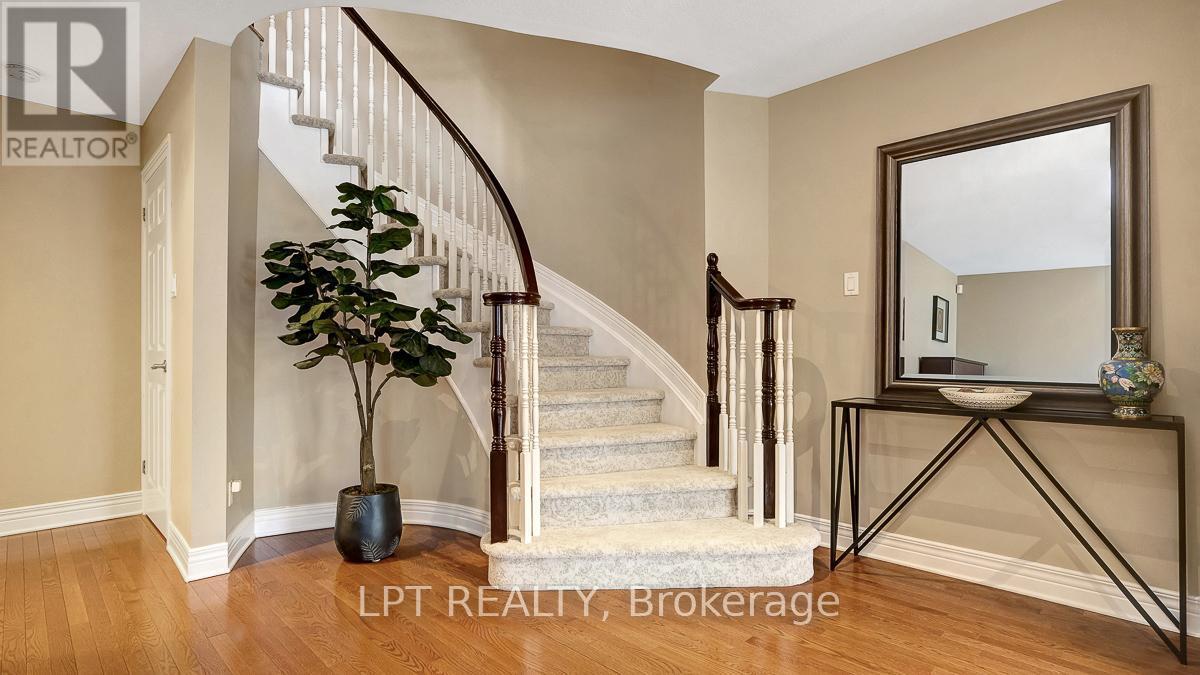 176 Lanark Avenue, Ottawa, ON - Indoor Photo Showing Other Room