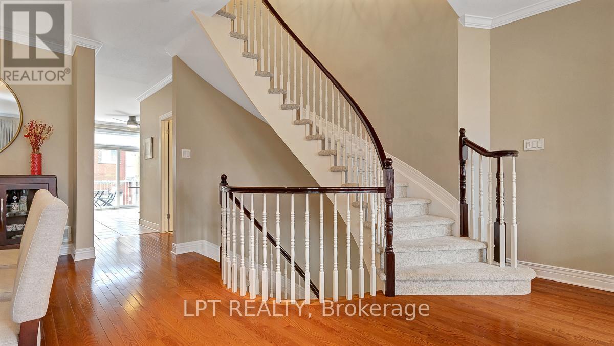 176 Lanark Avenue, Ottawa, ON - Indoor Photo Showing Other Room