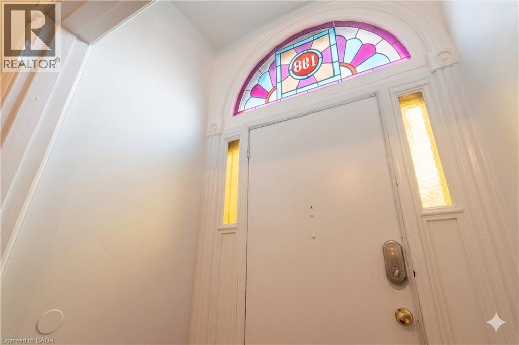 Virtually Staged - 198 Bay Street N, Hamilton, ON - Indoor Photo Showing Other Room