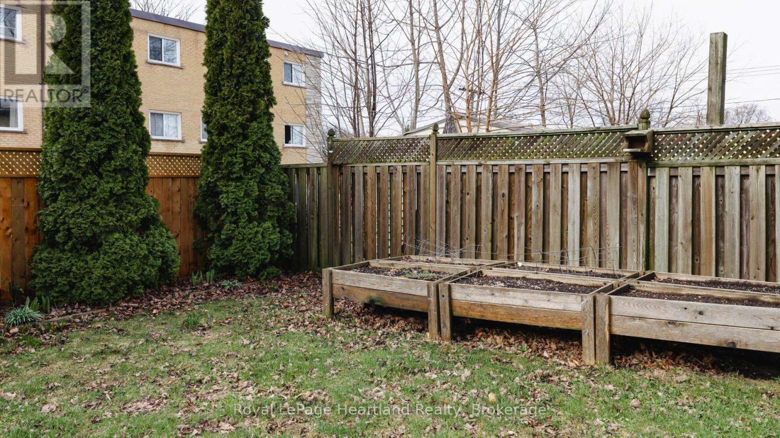 14 Elgin Avenue E, Goderich (Goderich (Town)), ON - Outdoor