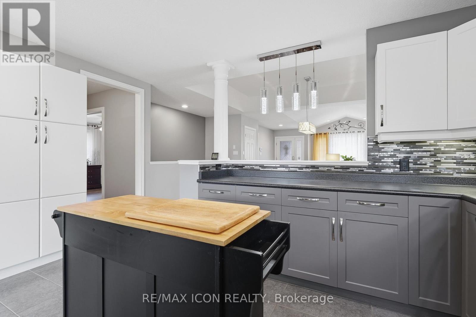 53 Augusta Crescent, St. Thomas, ON - Indoor Photo Showing Kitchen