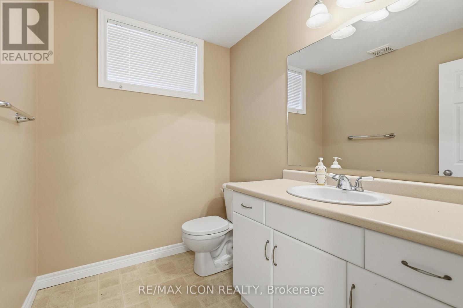 53 Augusta Crescent, St. Thomas, ON - Indoor Photo Showing Bathroom