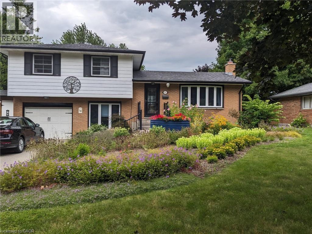 55 Berkley Crescent, Simcoe, ON - Outdoor