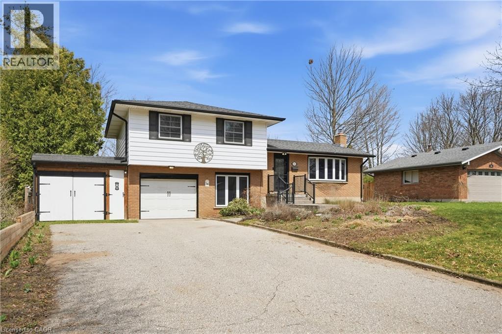 55 Berkley Crescent, Simcoe, ON - Outdoor