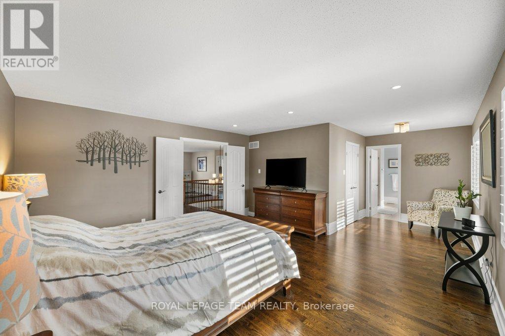 8 Thunderbird Crescent, Ottawa, ON - Indoor Photo Showing Bedroom