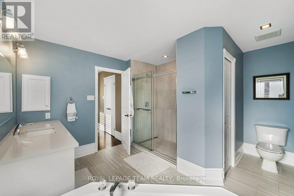 8 Thunderbird Crescent, Ottawa, ON - Indoor Photo Showing Bathroom