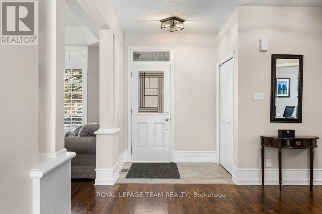 8 Thunderbird Crescent, Ottawa, ON - Indoor Photo Showing Other Room