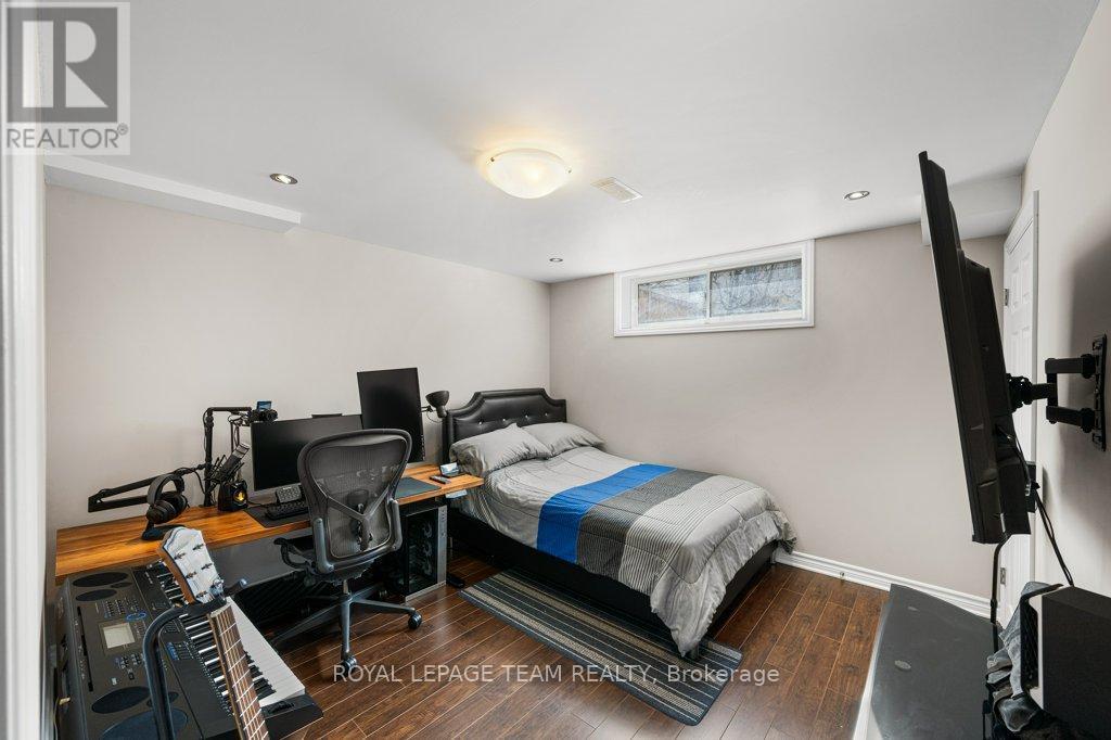 8 Thunderbird Crescent, Ottawa, ON - Indoor