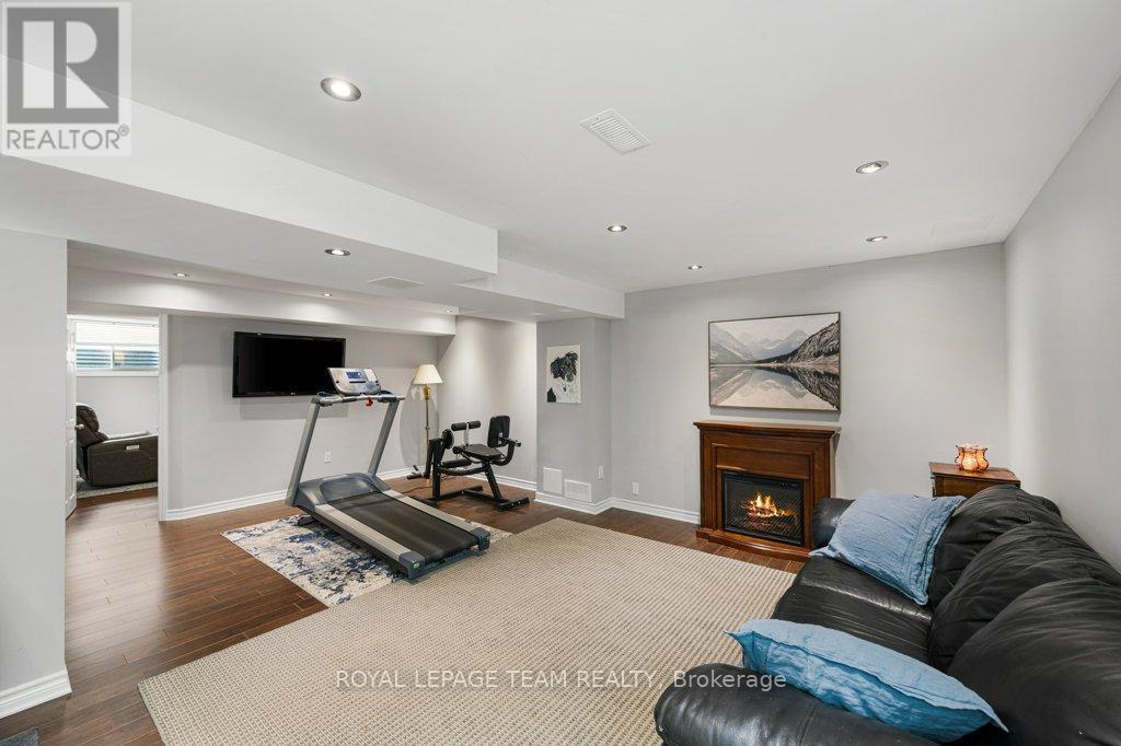 8 Thunderbird Crescent, Ottawa, ON - Indoor Photo Showing Gym Room