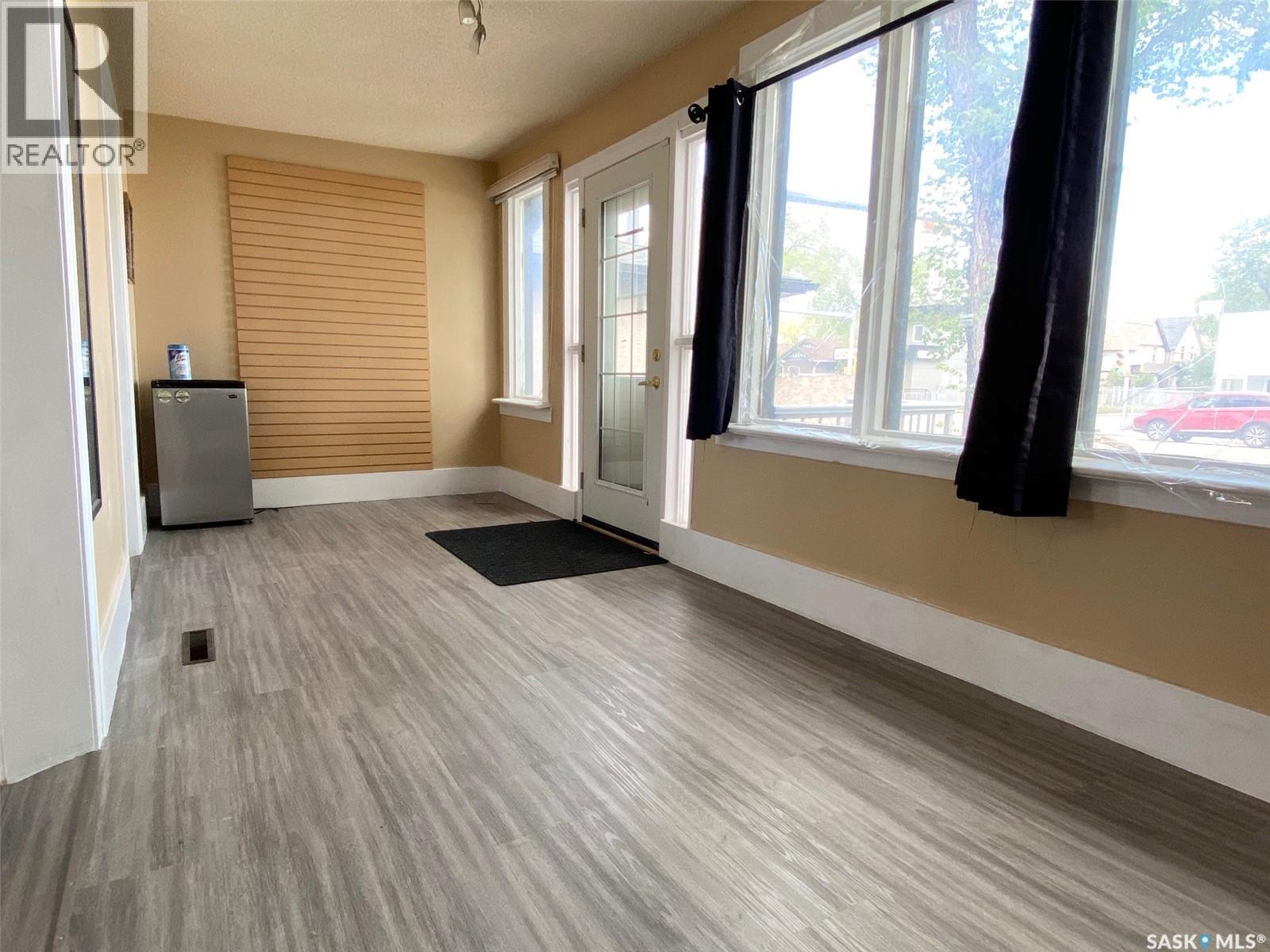 3033 Dewdney Avenue, Regina, SK - Indoor Photo Showing Other Room