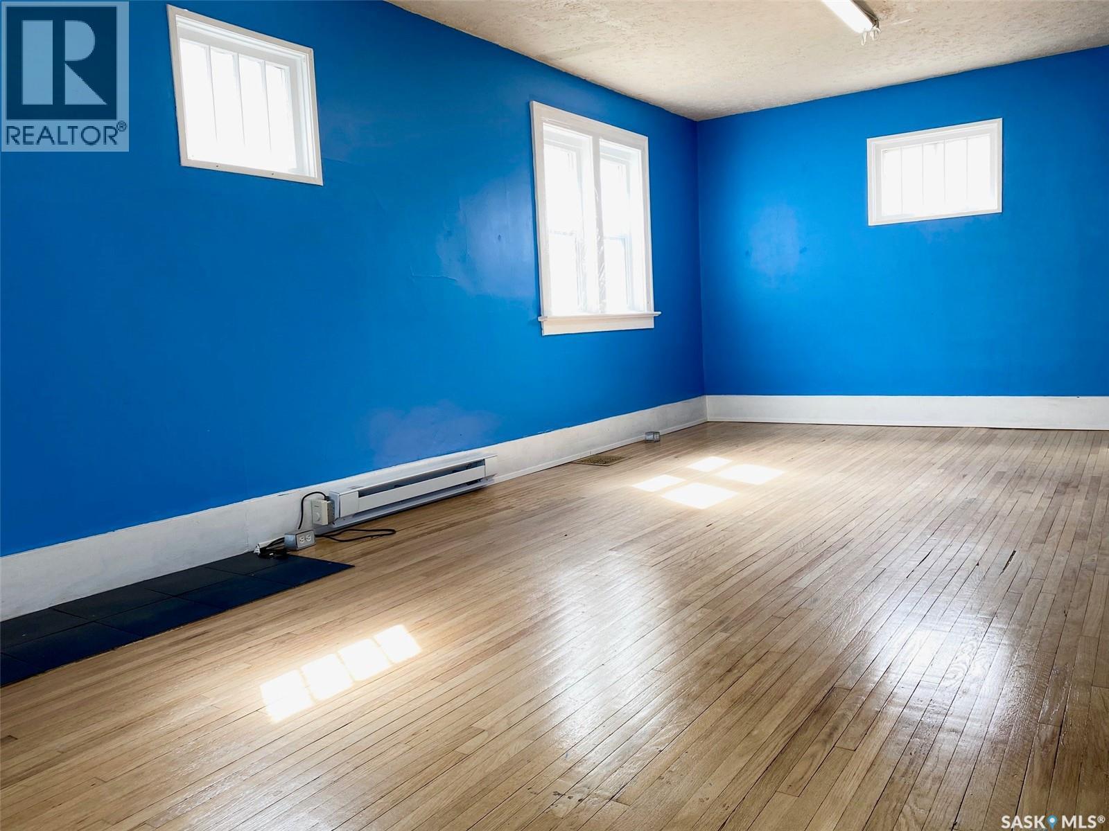 3033 Dewdney Avenue, Regina, SK - Indoor Photo Showing Other Room