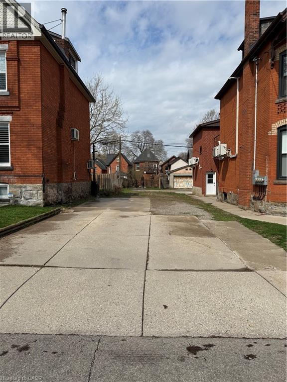 80 Ontario Avenue, Hamilton, ON